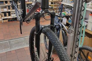 Bike Park Timm Mountainbike bauen gekürzte Federgabel eingebaut